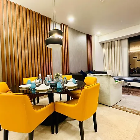Tropicana The Residence Klcc By Sky World Kuala Lumpur Luaran gambar