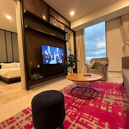 Tropicana The Residence Klcc By Sky World Kuala Lumpur Luaran gambar