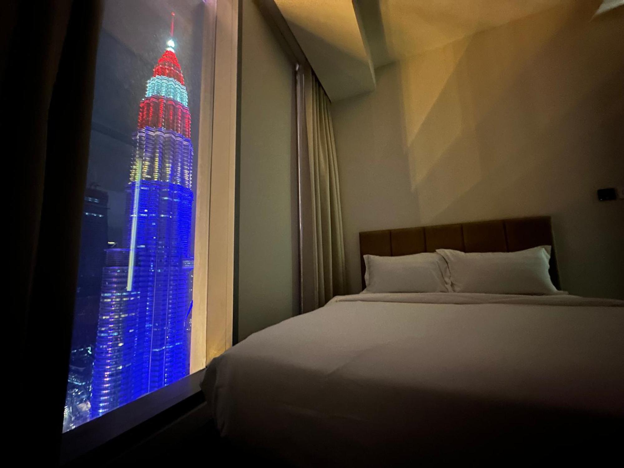 Tropicana The Klcc By Sky World Apartment *
